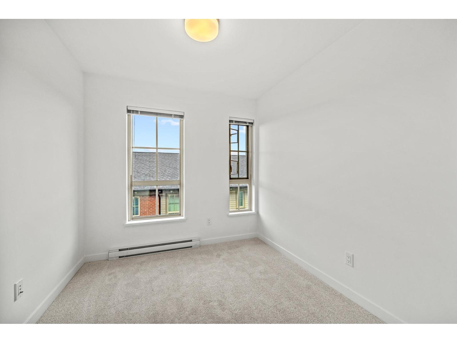 33 16260 23A AVENUE, Surrey