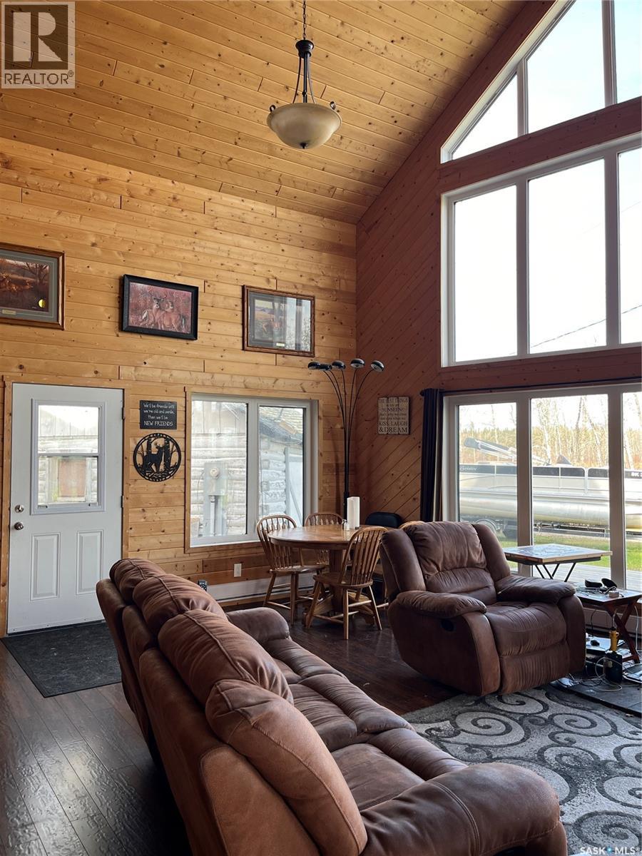 6 Delaronde AVENUE - 6