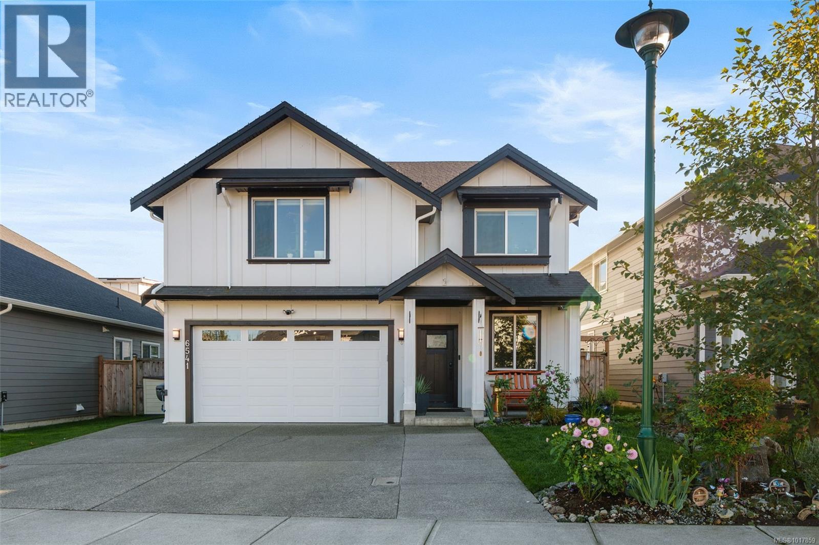 6541 Noblewood Place, Sooke