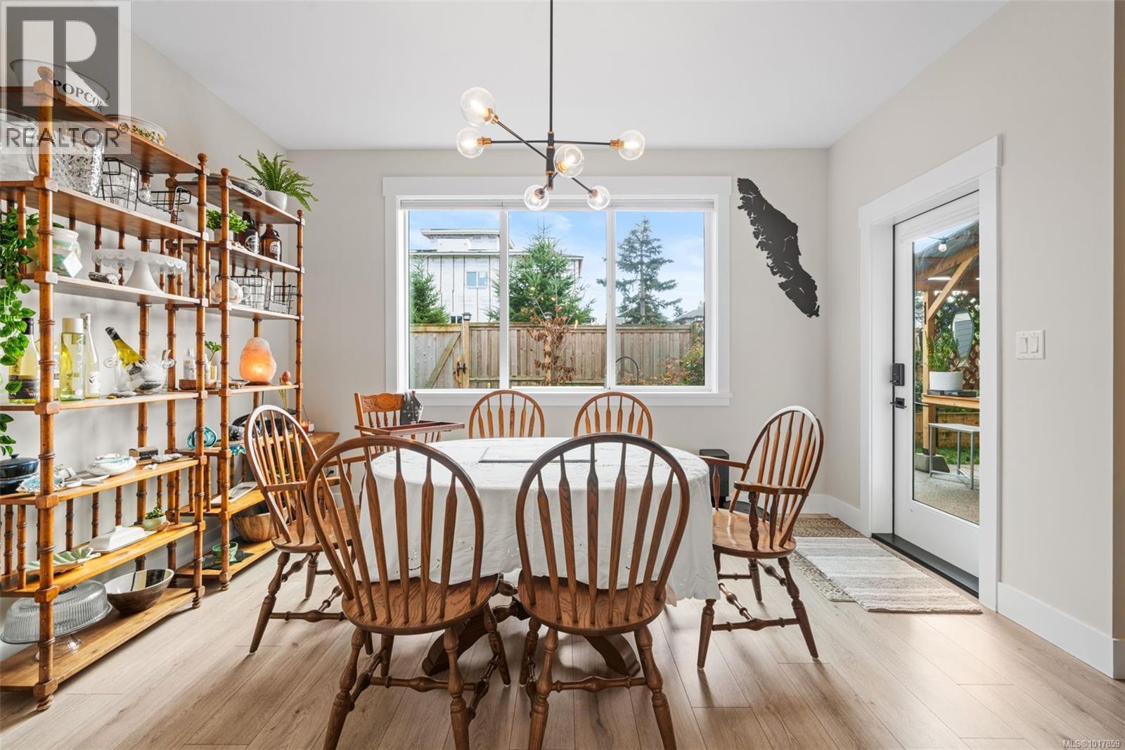 6541 Noblewood Place, Sooke