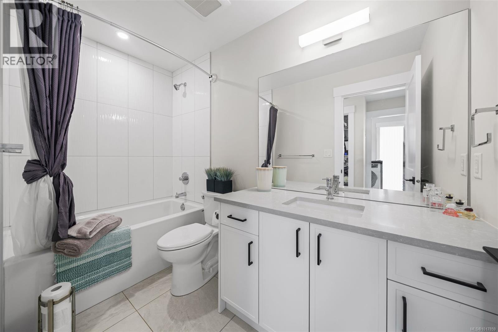 6541 Noblewood Place, Sooke