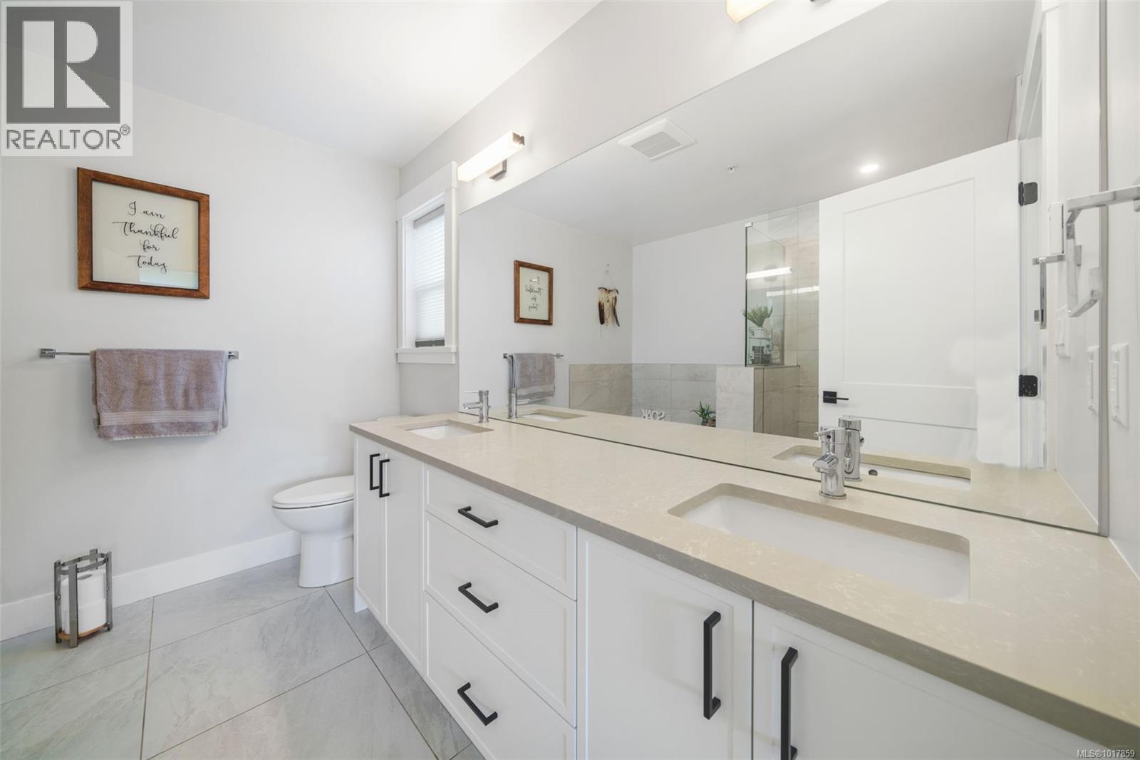 6541 Noblewood Place, Sooke