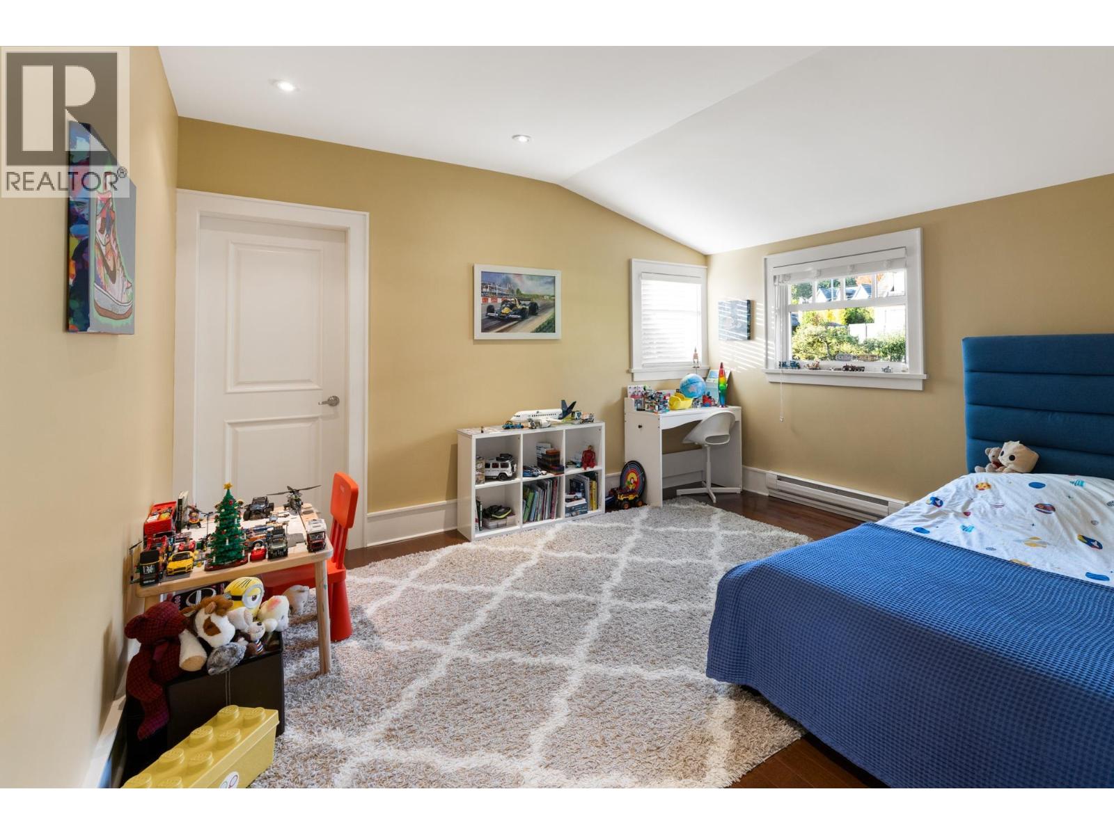 2623 LAWSON AVENUE, West Vancouver