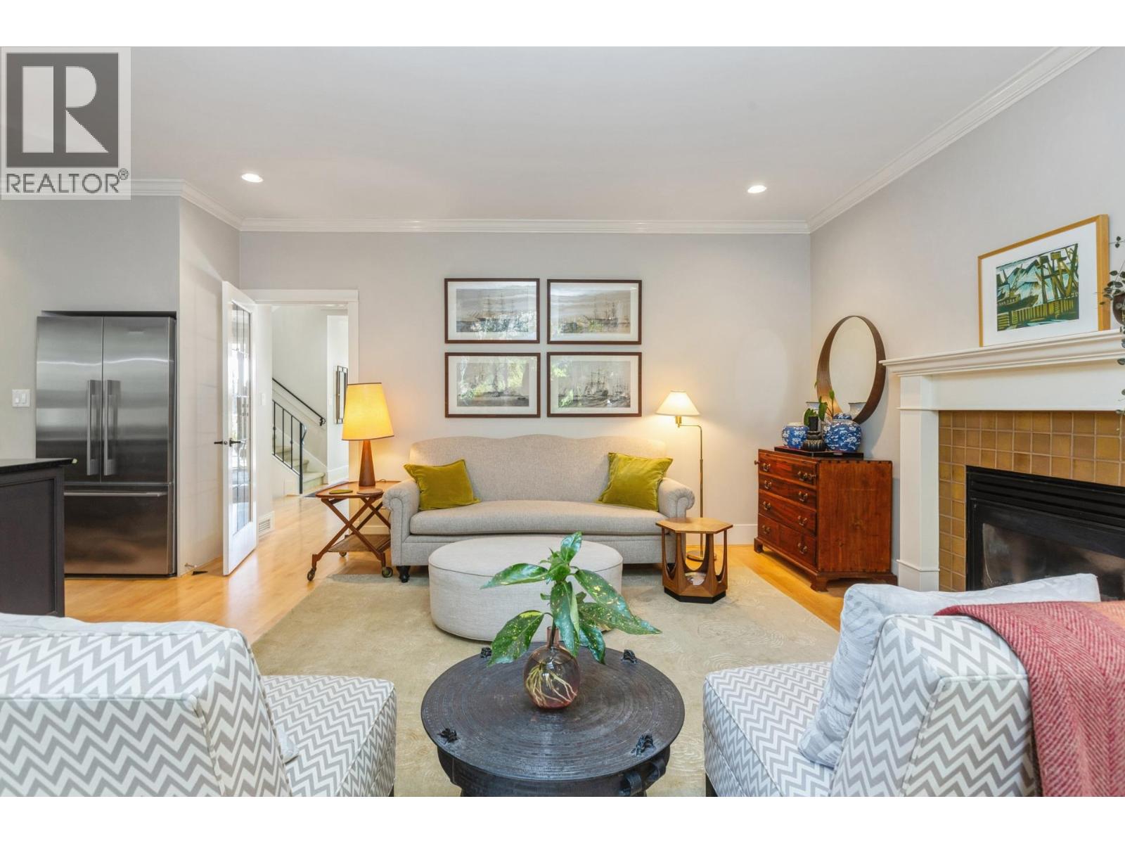 458 E 21ST STREET, North Vancouver