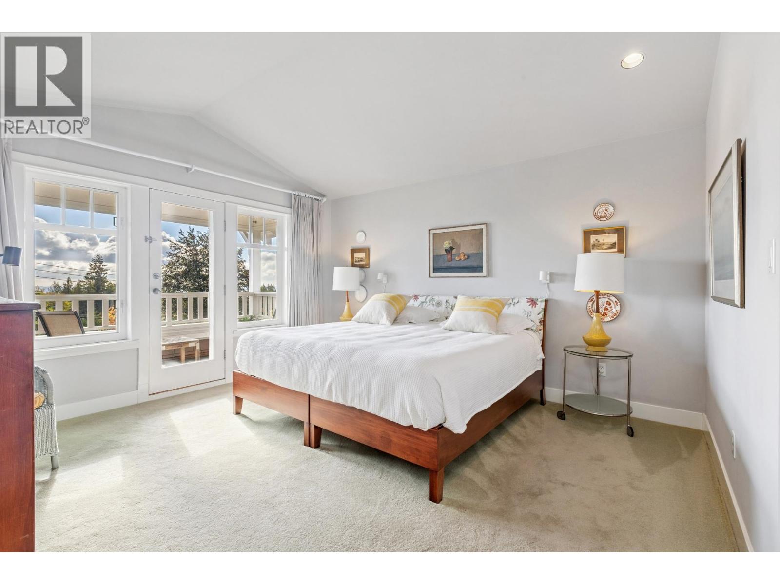 458 E 21ST STREET, North Vancouver