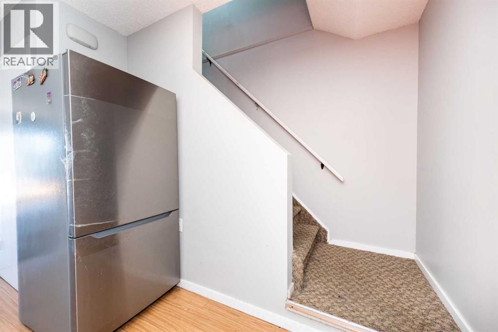 Single Family House for Sale in  Castleridge Way NE Castleridge Calgary 