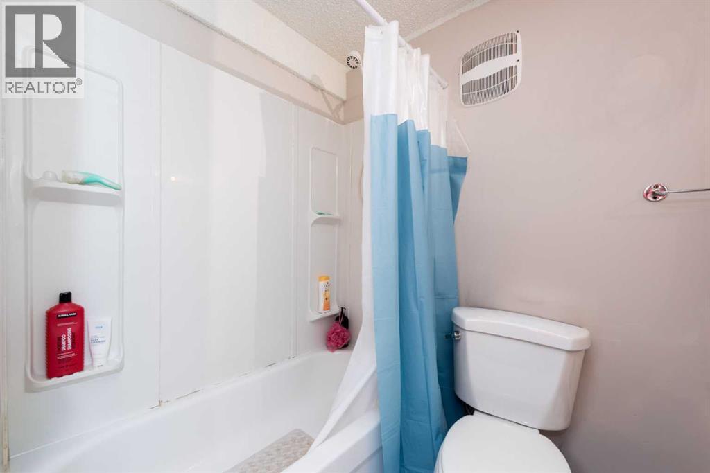 Single Family House for Sale in  Castleridge Way NE Castleridge Calgary 