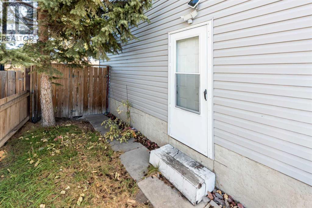 Single Family House for Sale in  Castleridge Way NE Castleridge Calgary 