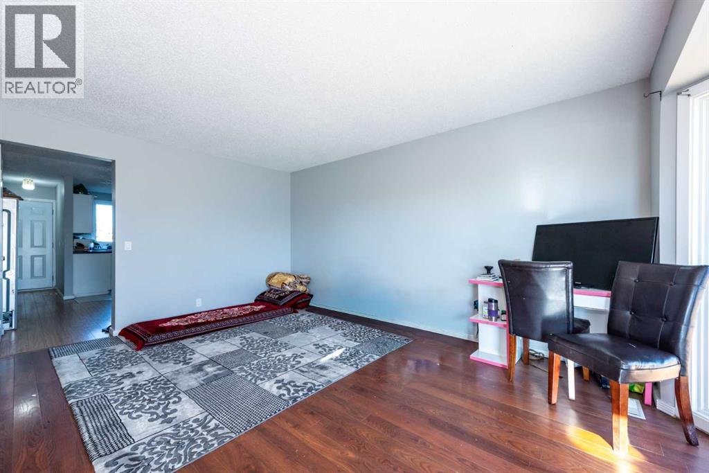 Single Family House for Sale in  Castleridge Way NE Castleridge Calgary 