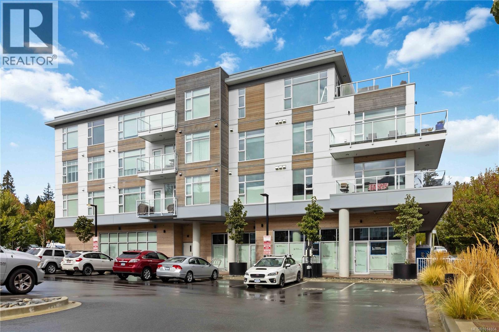 202 5122 Cordova Bay Road, Saanich