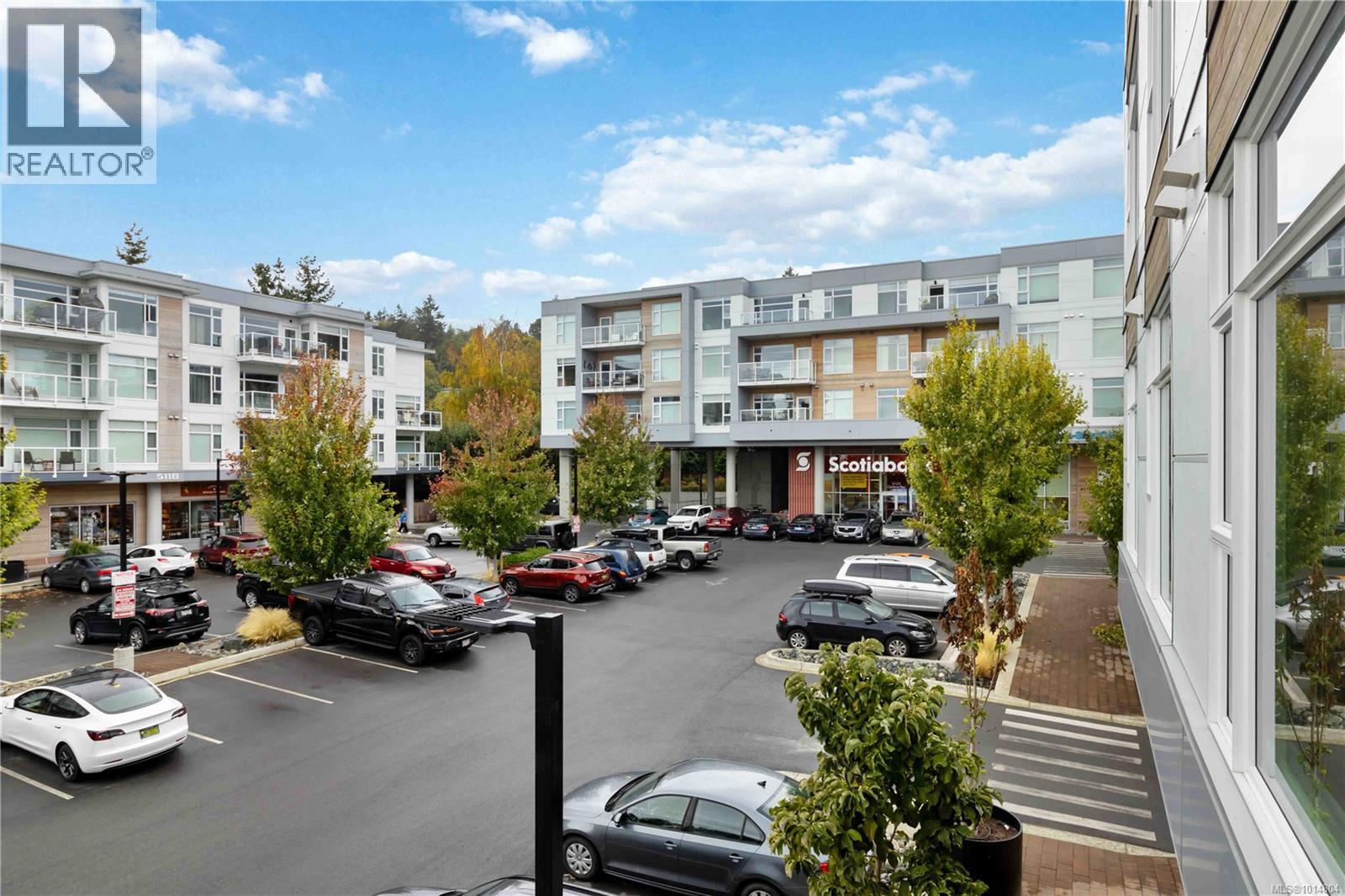 202 5122 Cordova Bay Road, Saanich