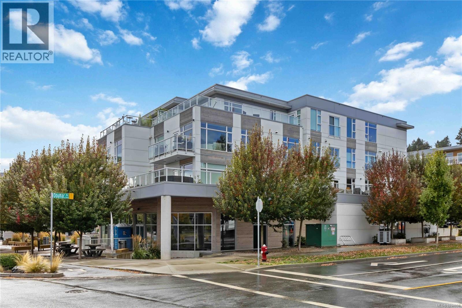 202 5122 Cordova Bay Road, Saanich