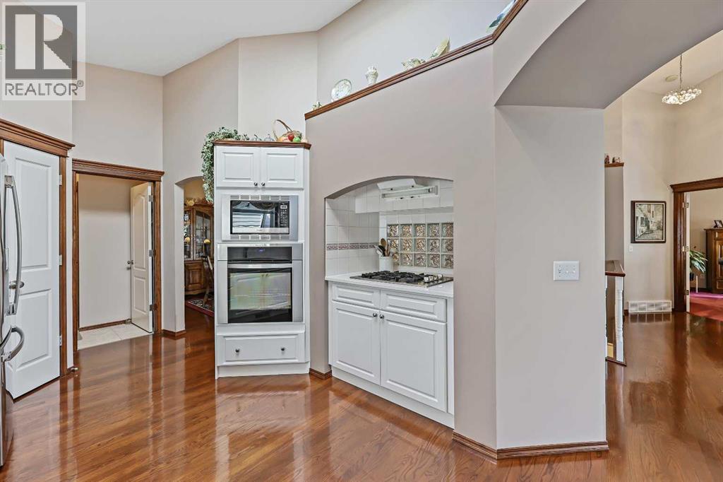 Single Family House Bungalow for Sale in  Douglasview Road SE Douglasdale/Glen Calgary 