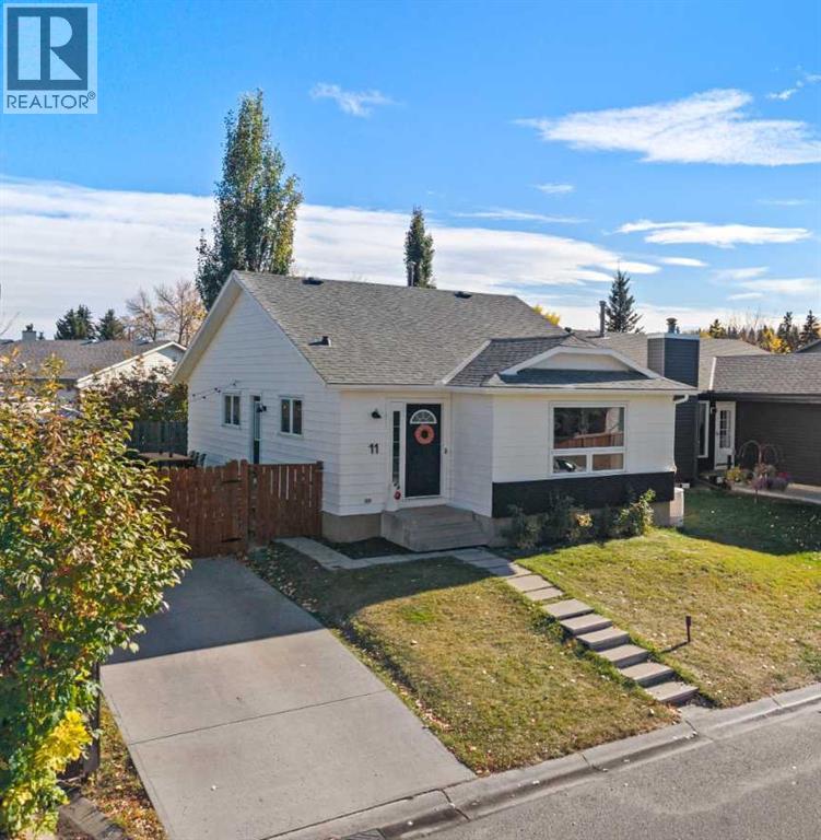 Single Family House Bungalow for Sale in  Deerfield Circle SE Deer Ridge Calgary 