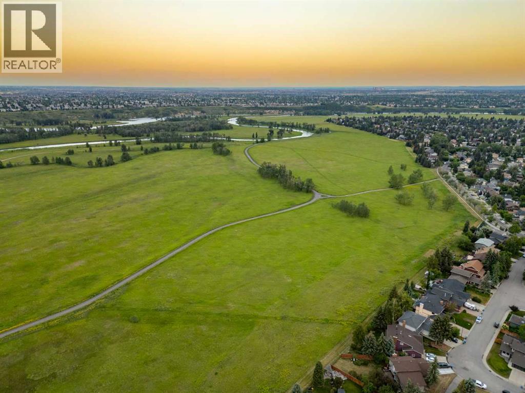 Single Family House Bungalow for Sale in  Deerfield Circle SE Deer Ridge Calgary 
