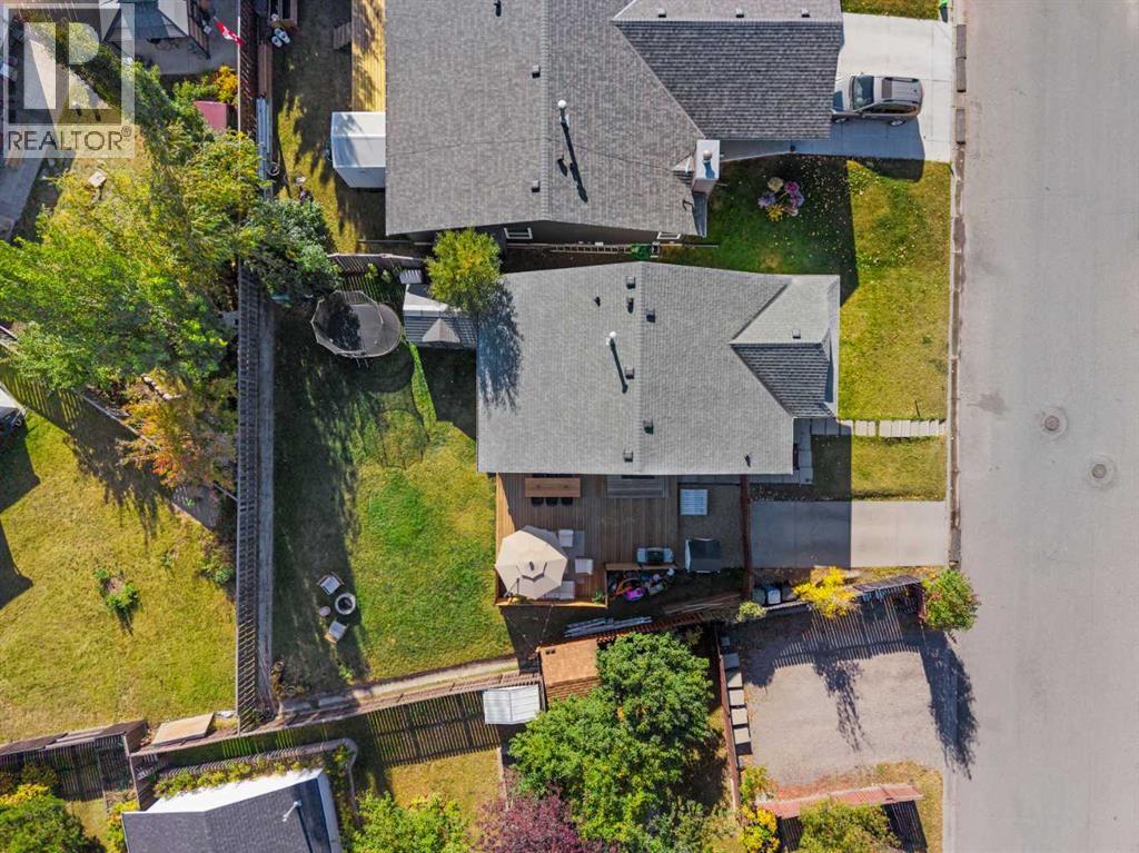 Single Family House Bungalow for Sale in  Deerfield Circle SE Deer Ridge Calgary 
