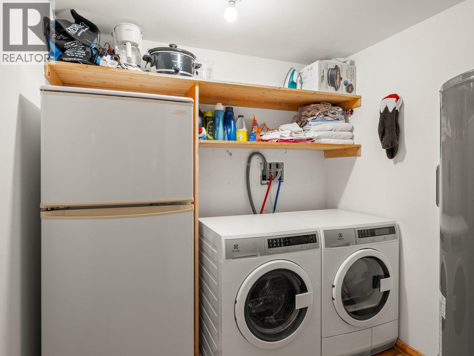 9539 EMERALD DRIVE, Whistler