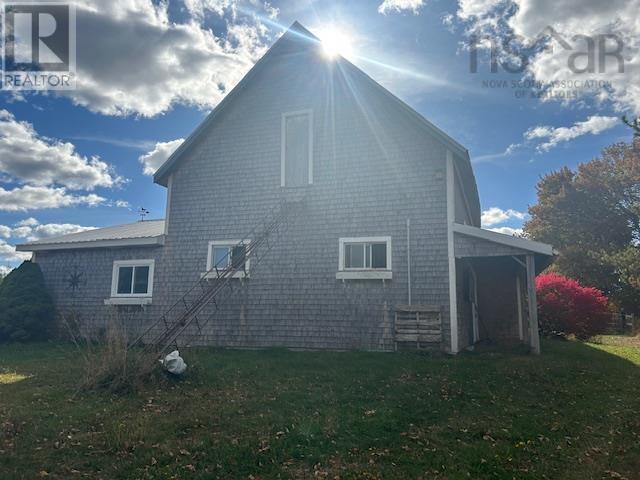 Property 6 of 13 of 1374 NS-236