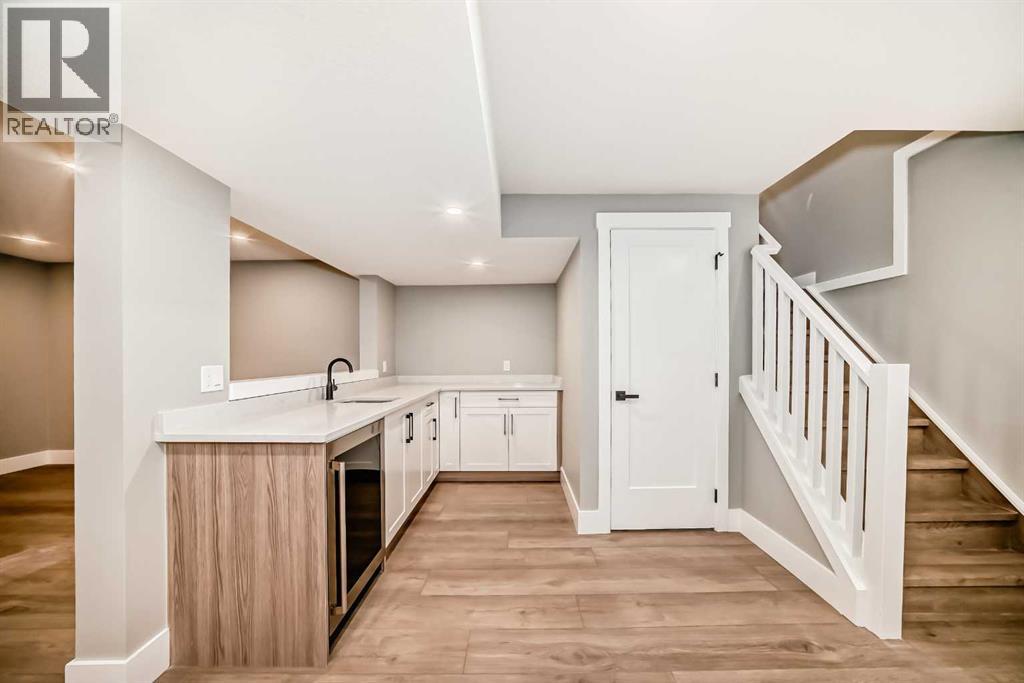 Single Family House Bungalow for Sale in  Lake Wapta Road SE Lake Bonavista Calgary 