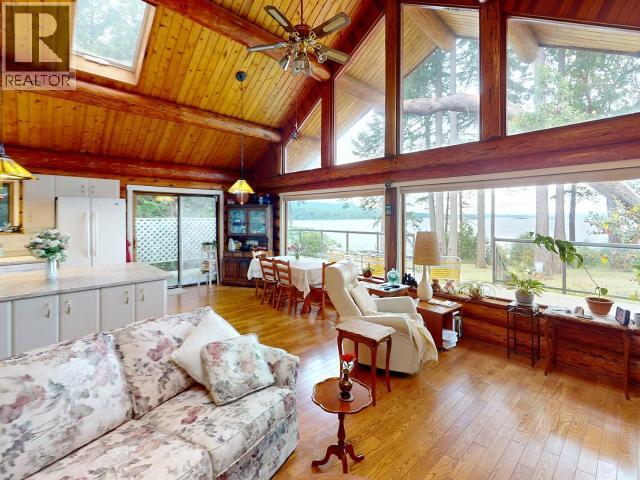 4304 SANDERSON ROAD, Texada Island