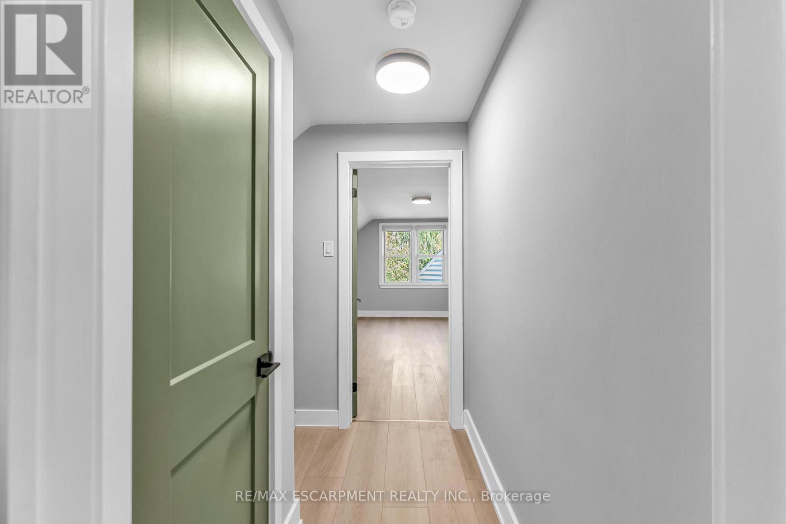 Single Family House for Sale in  ELAINE COURT Hamilton (Rosedale) 