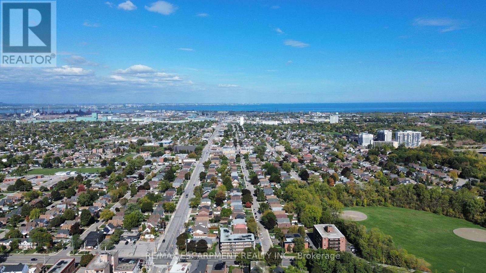 Single Family House for Sale in  ELAINE COURT Hamilton (Rosedale) 