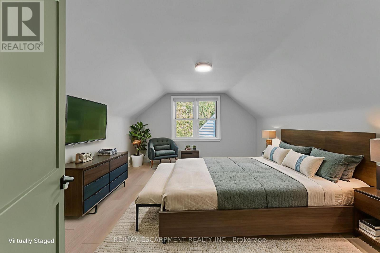 Single Family House for Sale in  ELAINE COURT Hamilton (Rosedale) 