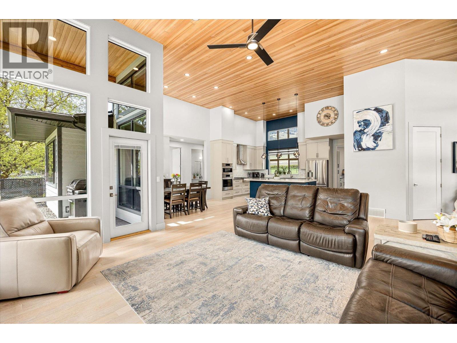 7260 Highway 6, Coldstream