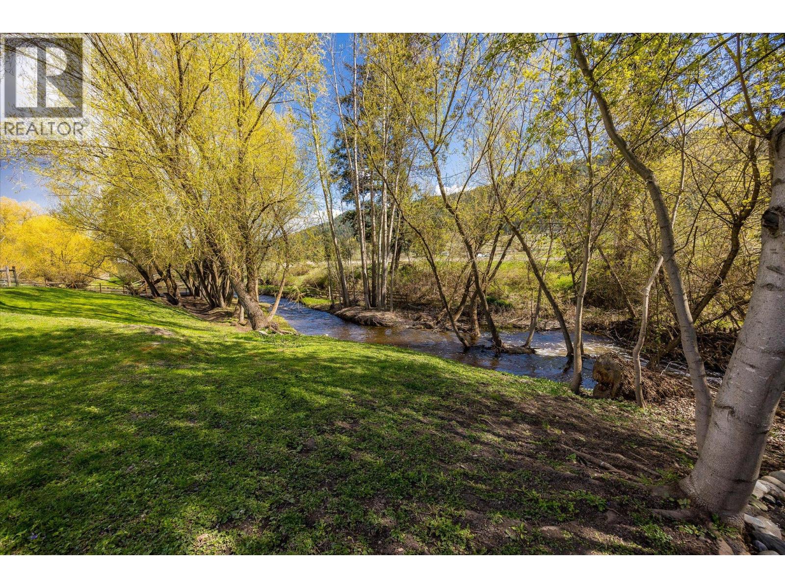 7260 Highway 6, Coldstream