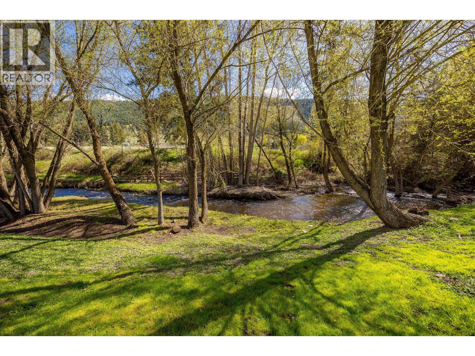 7260 Highway 6, Coldstream