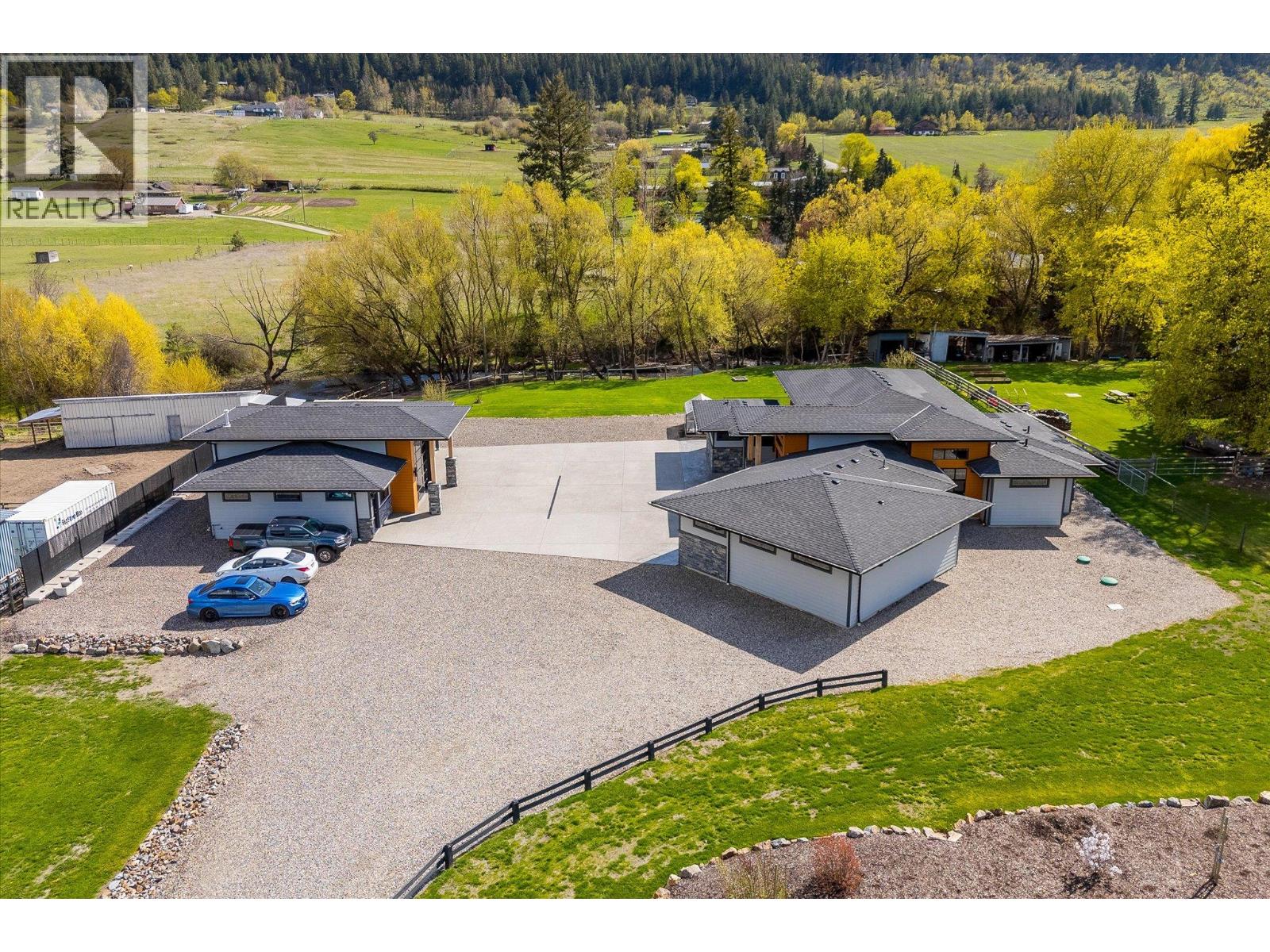 7260 Highway 6, Coldstream