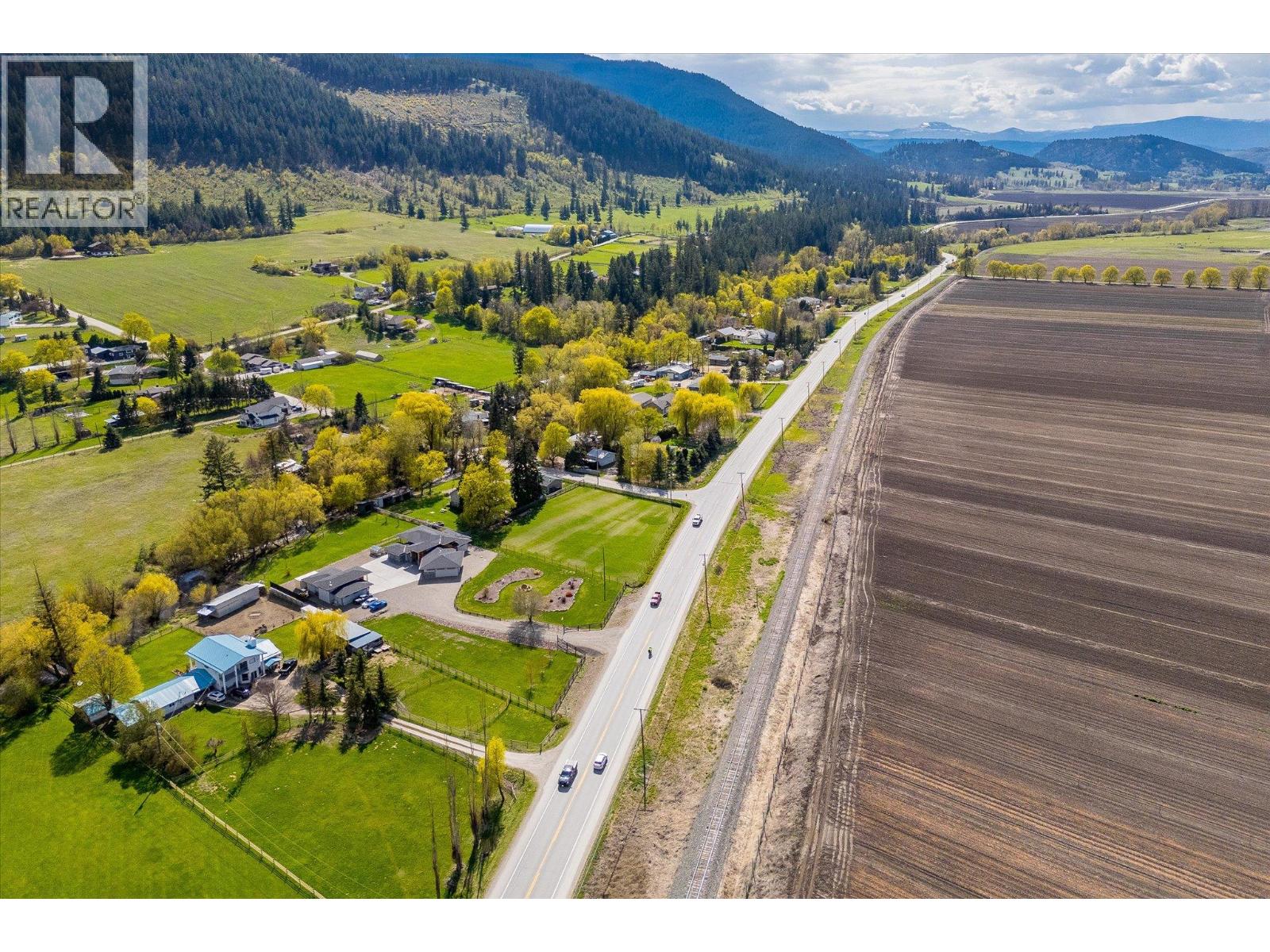 7260 Highway 6, Coldstream