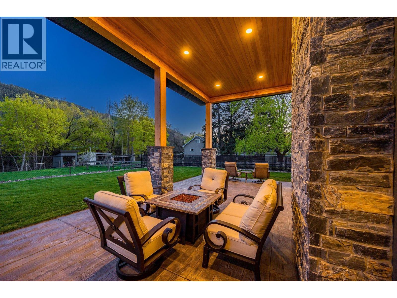 7260 Highway 6, Coldstream