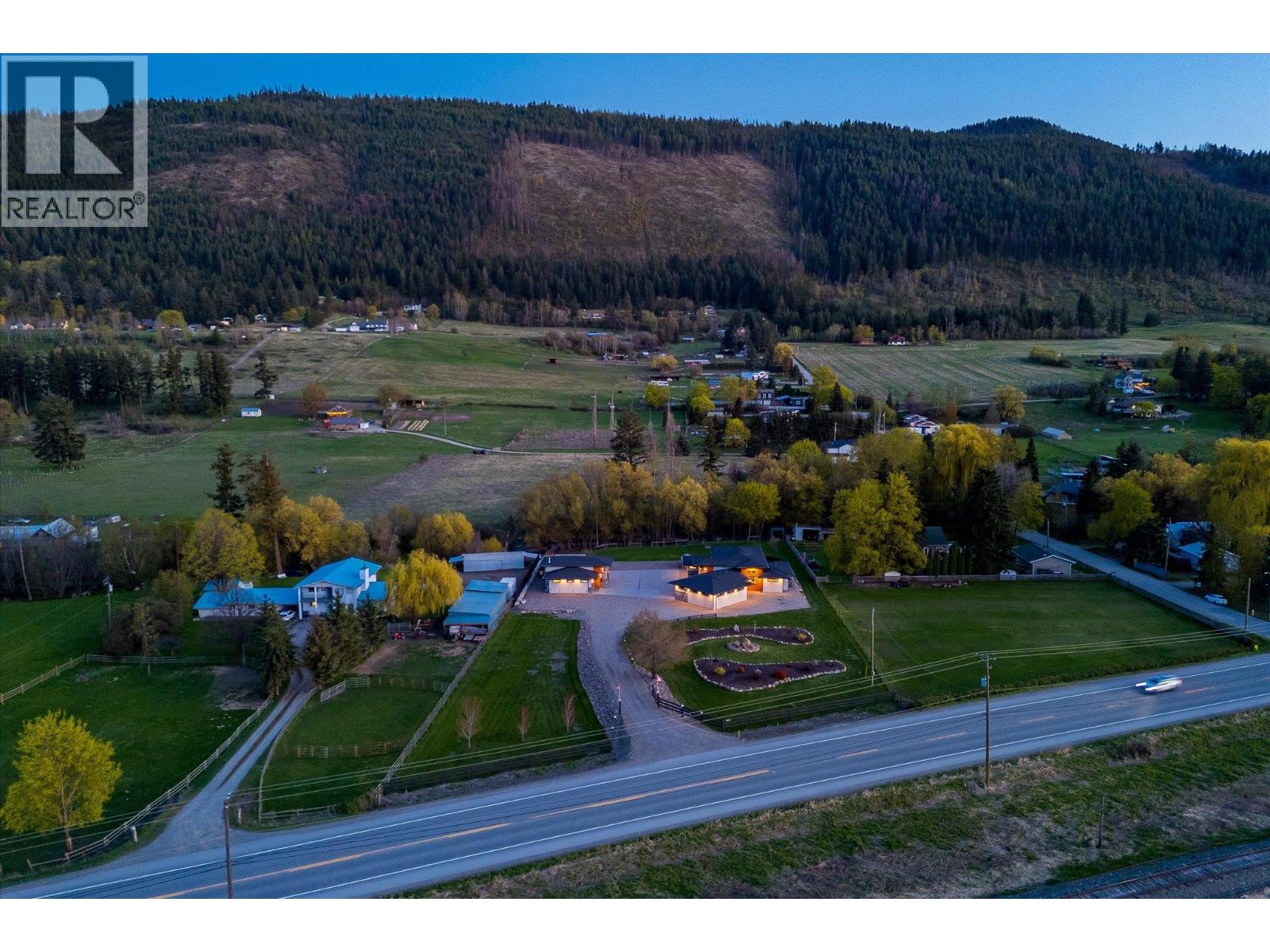 7260 Highway 6, Coldstream