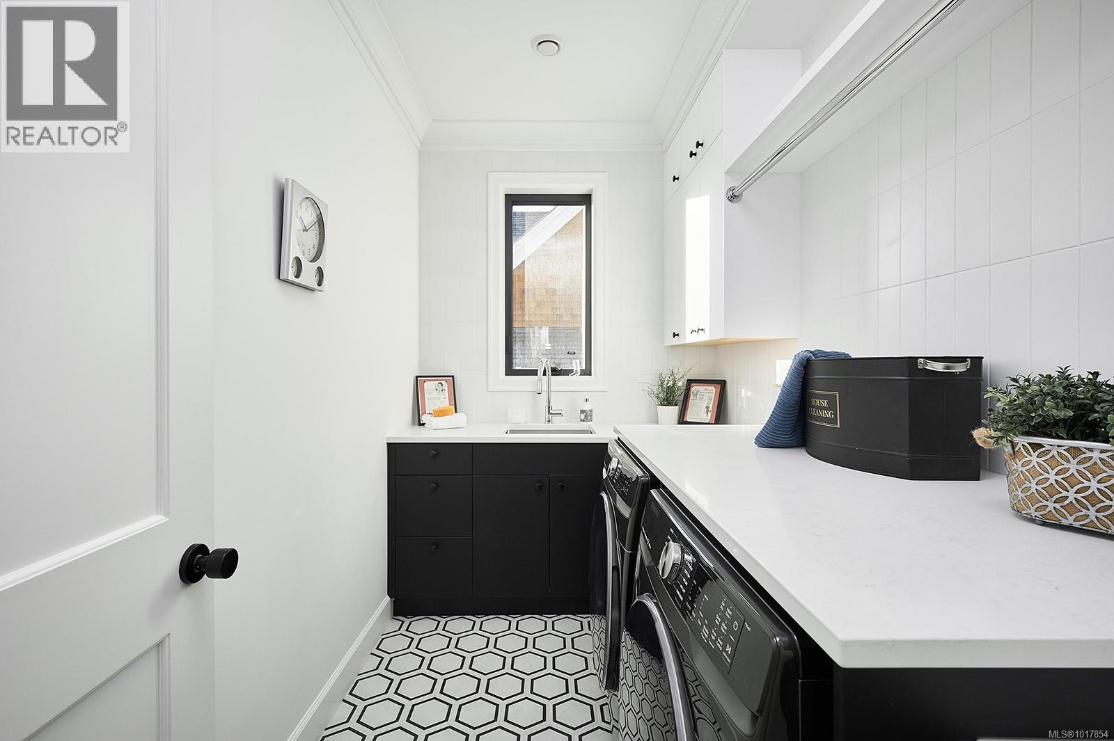 2314 Windsor Rd, Oak Bay