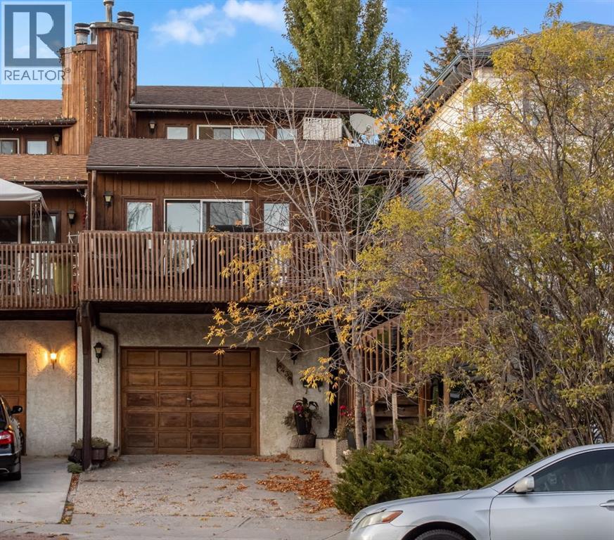 Single Family House for Sale in  Silver Springs Road NW Silver Springs Calgary 