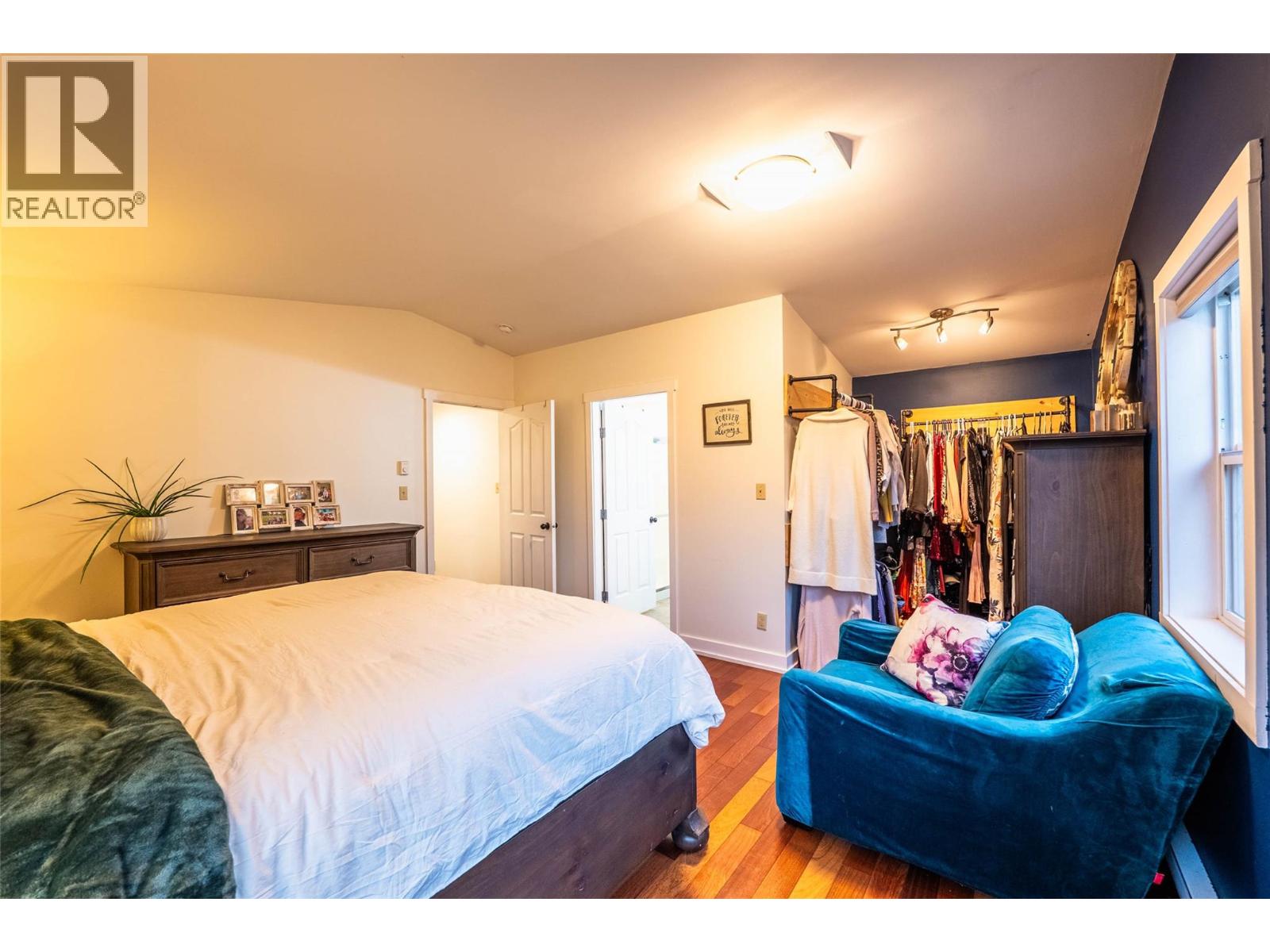 2102 Falls Street, Nelson