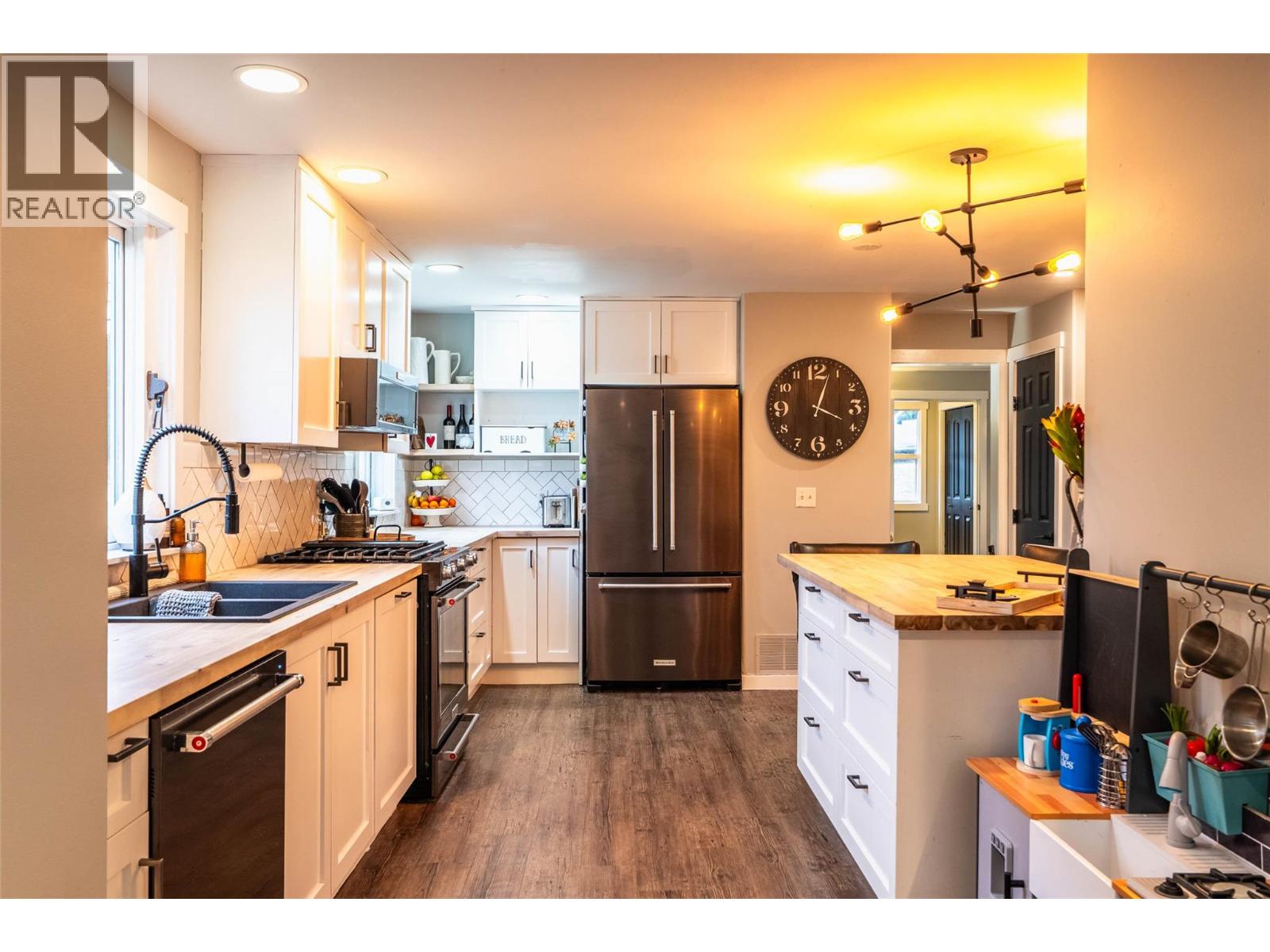 2102 Falls Street, Nelson