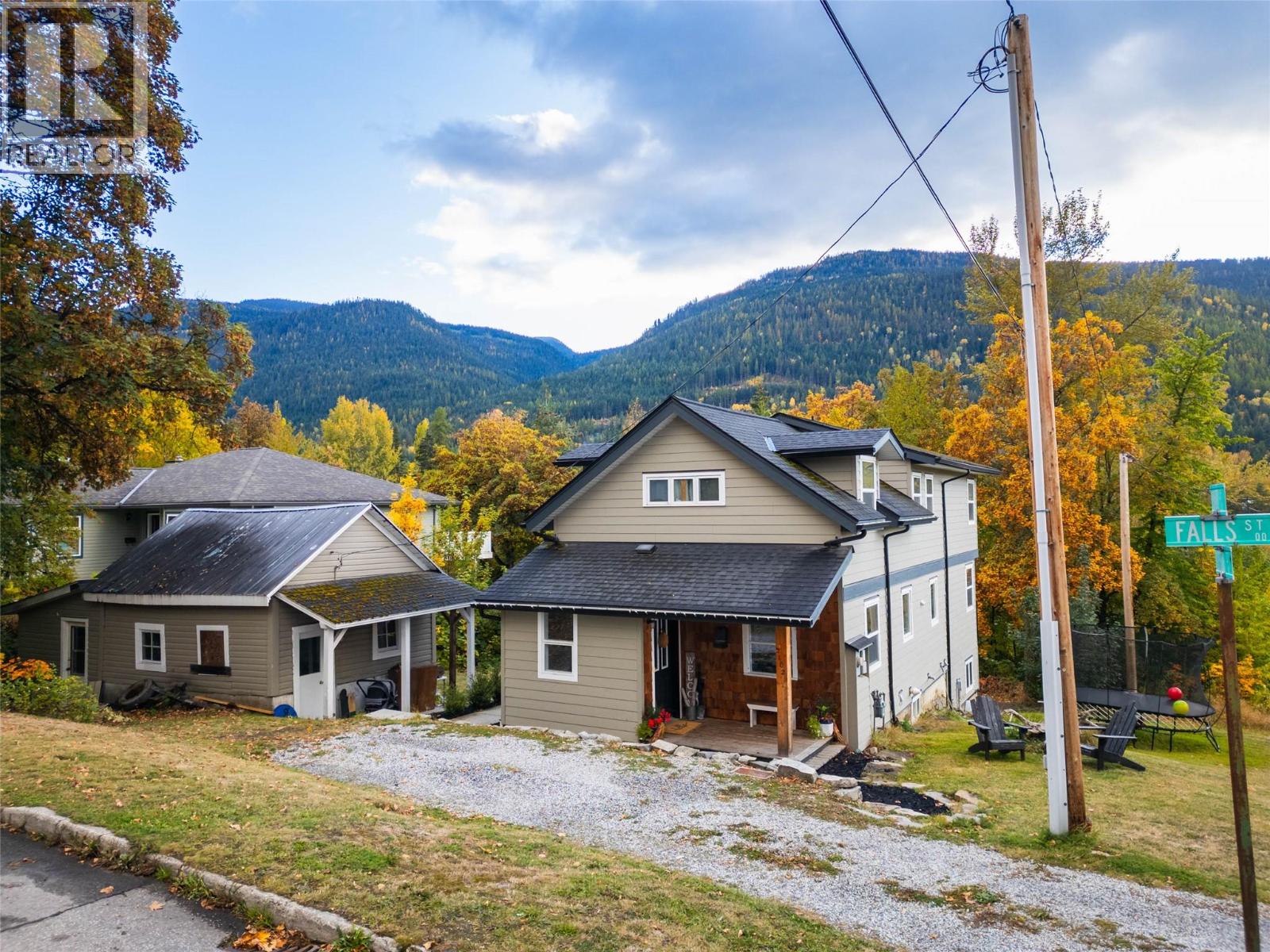 2102 Falls Street, Nelson