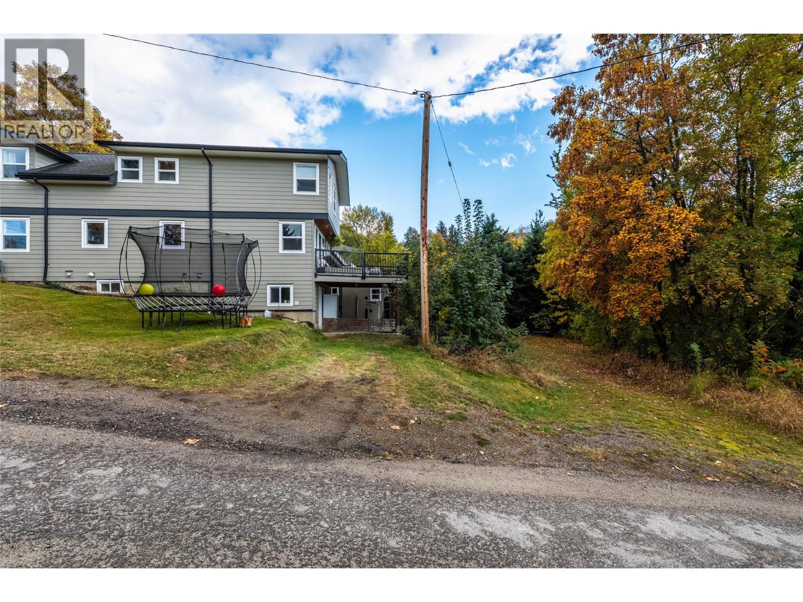 2102 Falls Street, Nelson