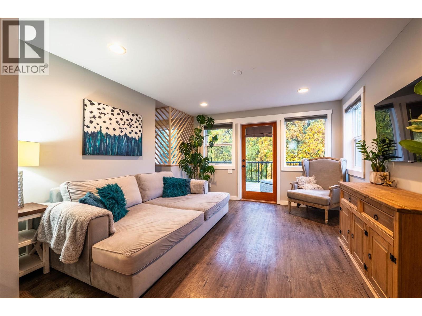 2102 Falls Street, Nelson