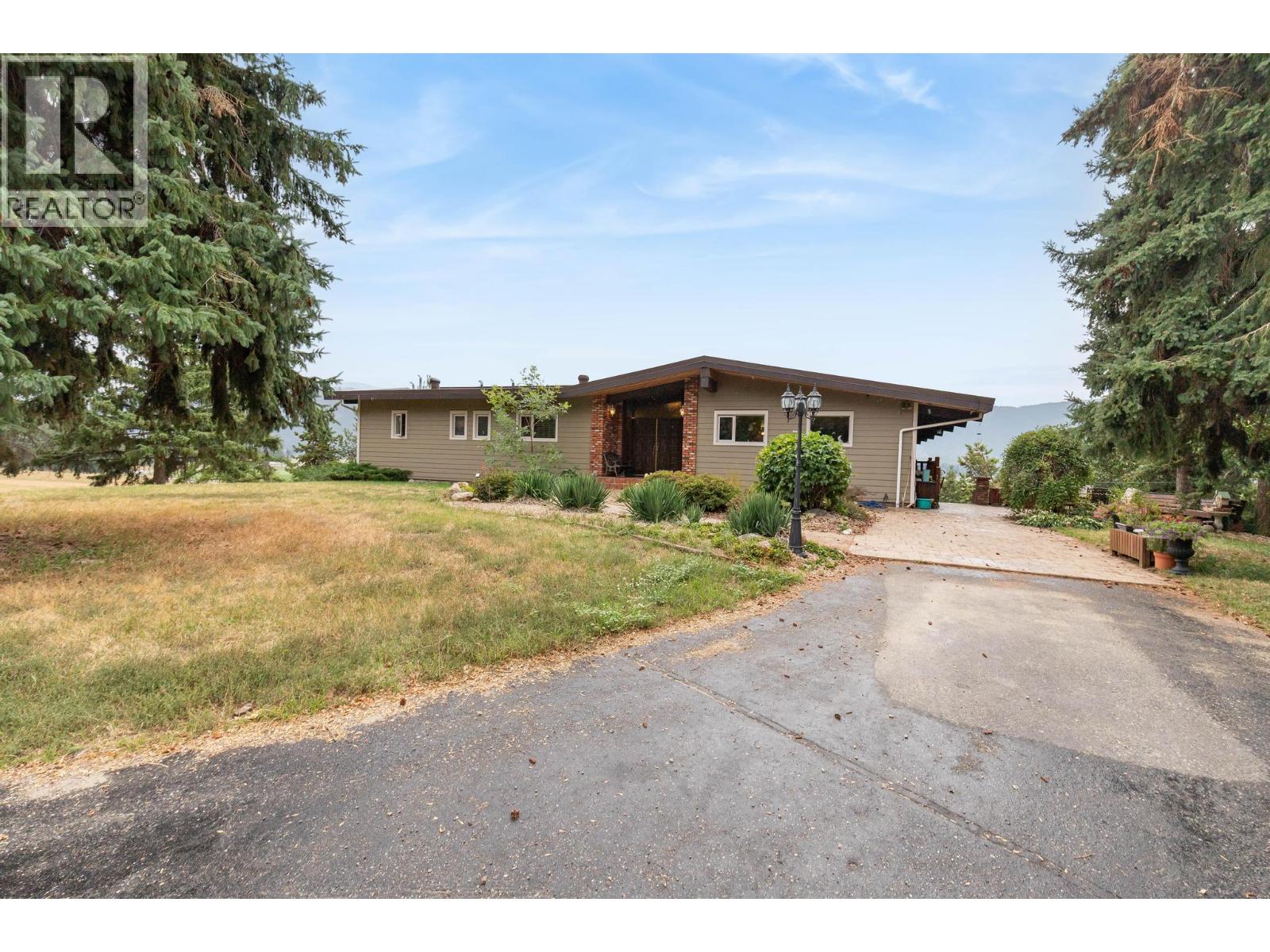 2545 6 Highway, Lumby