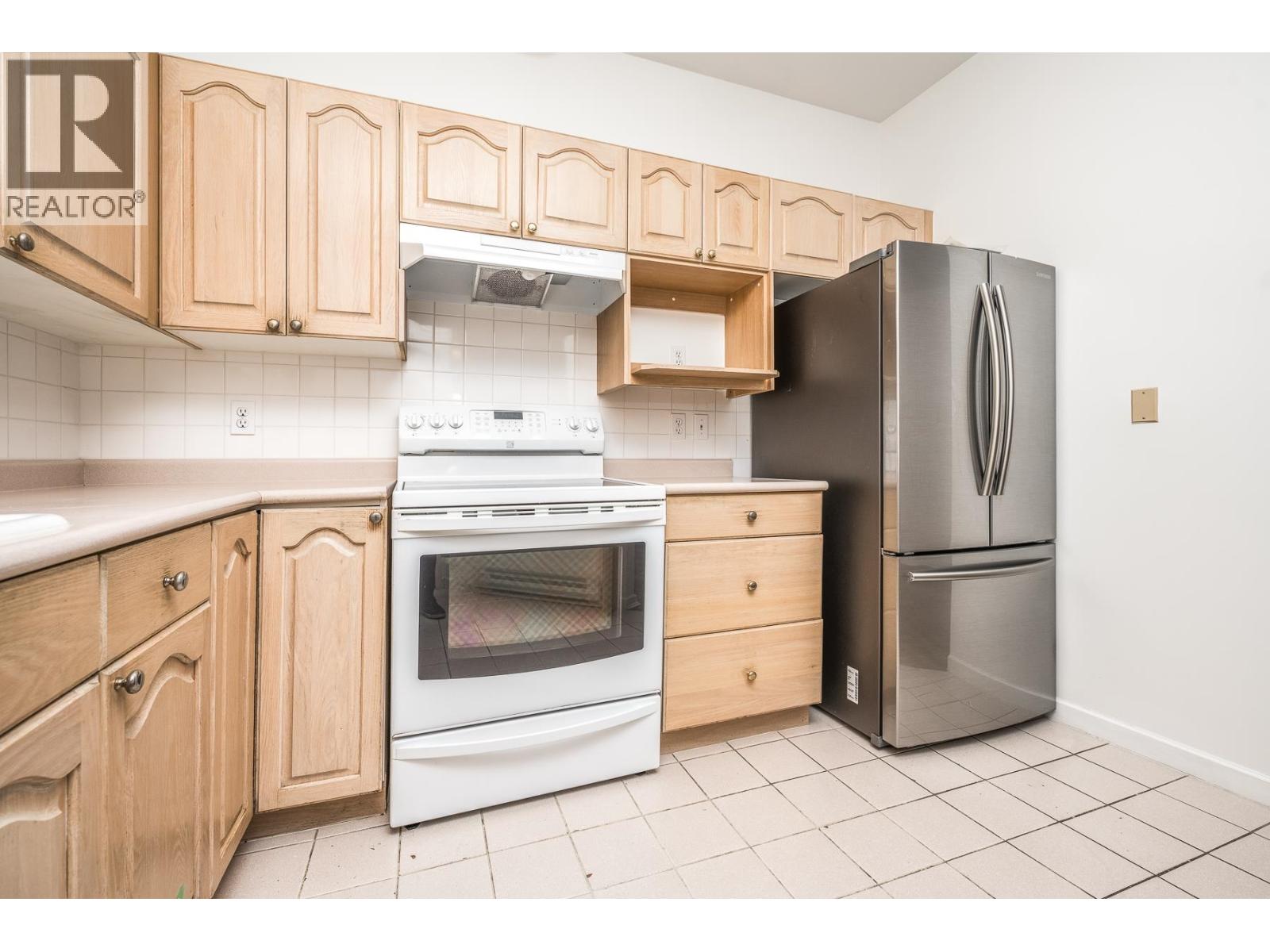 #204-1153 54A Street, Delta