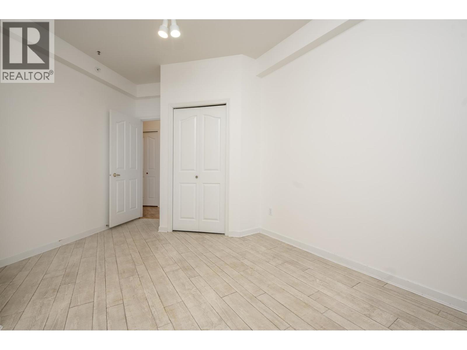 #204-1153 54A Street, Delta