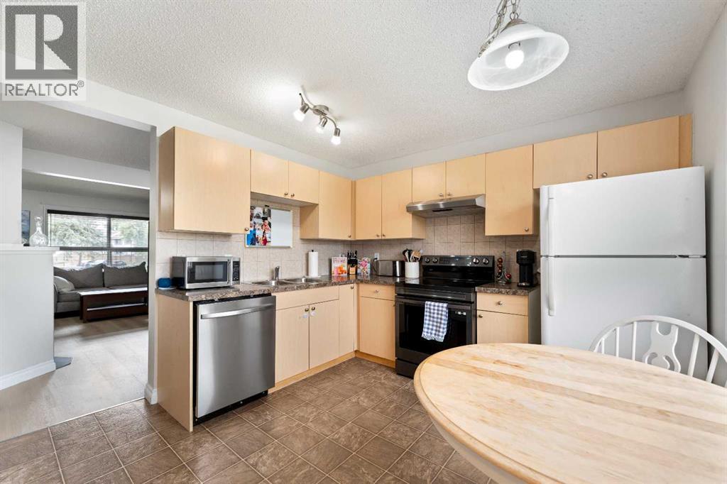 Single Family House for Sale in  Woodborough Terrace SW Woodbine Calgary 