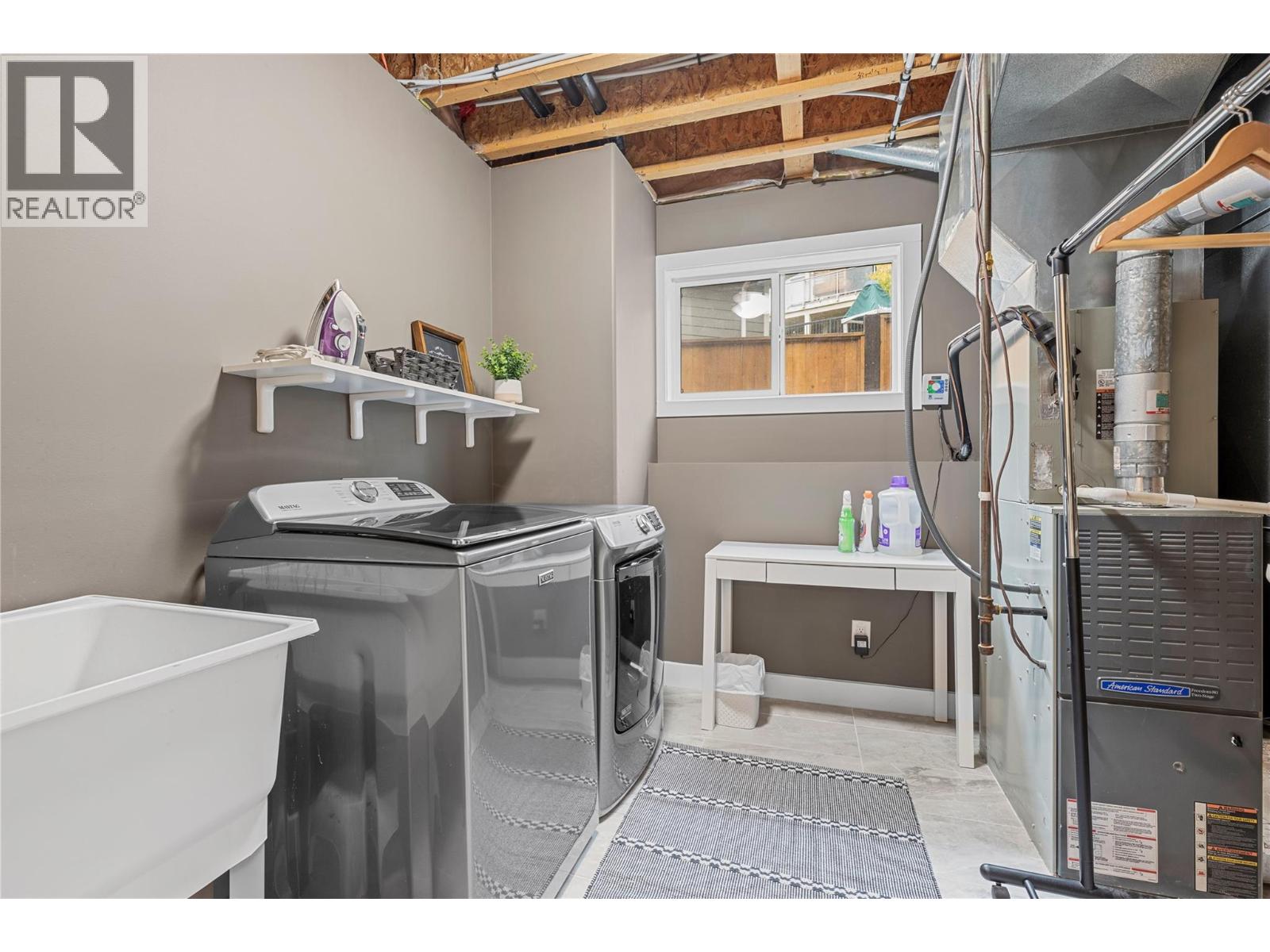 14 1581 20 Street Northeast, Salmon Arm