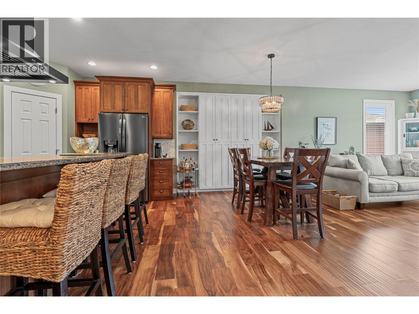 14 1581 20 Street Northeast, Salmon Arm