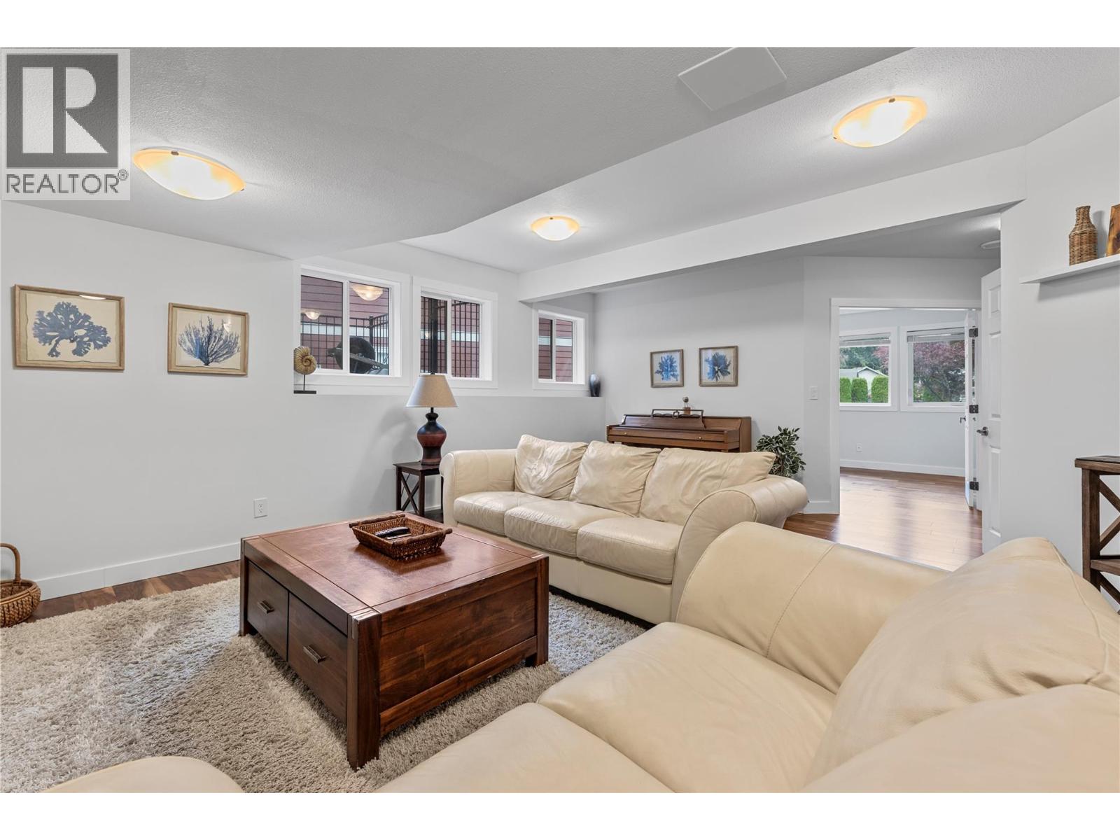14 1581 20 Street Northeast, Salmon Arm