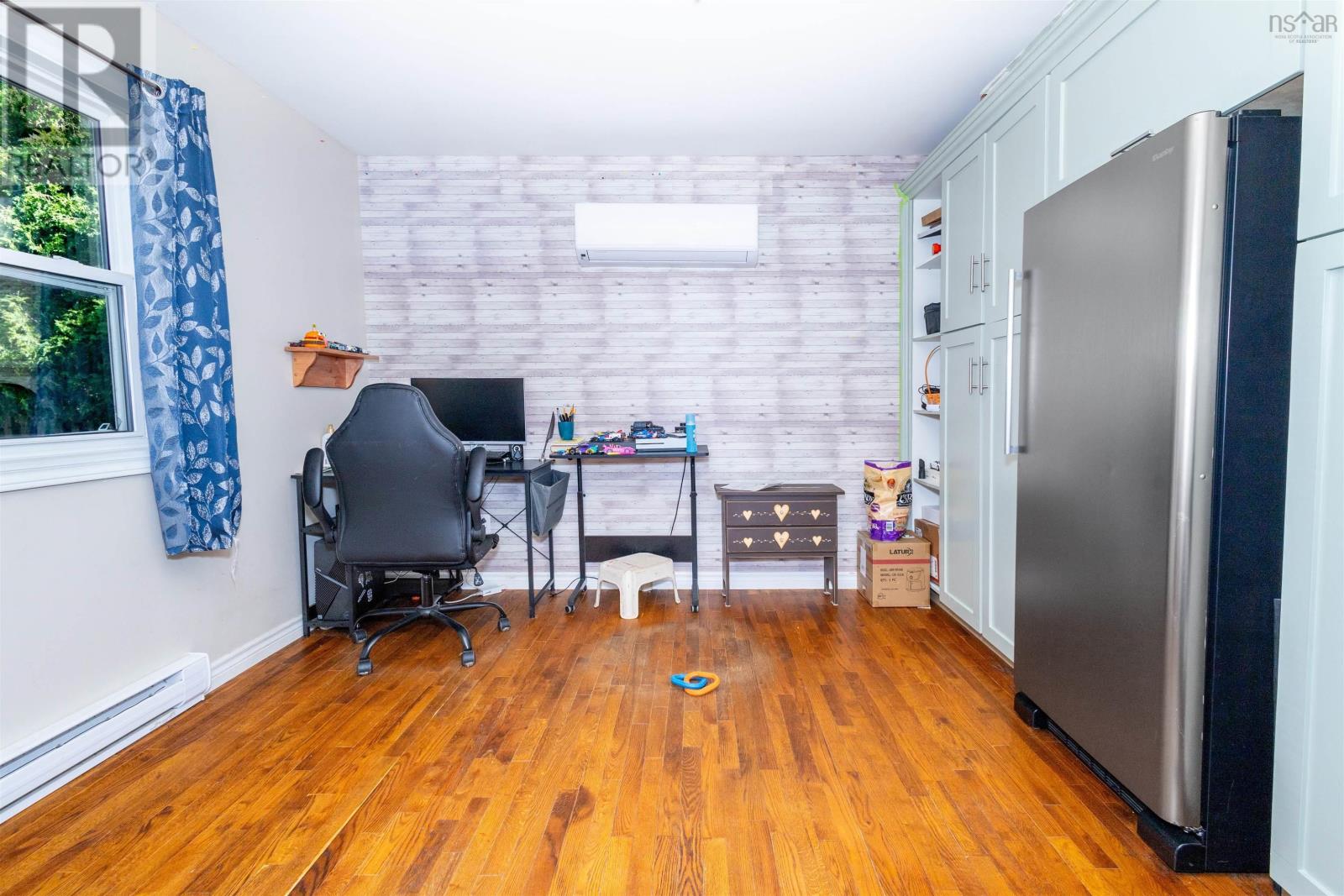 Property 18 of 40 of 56 Holic Avenue