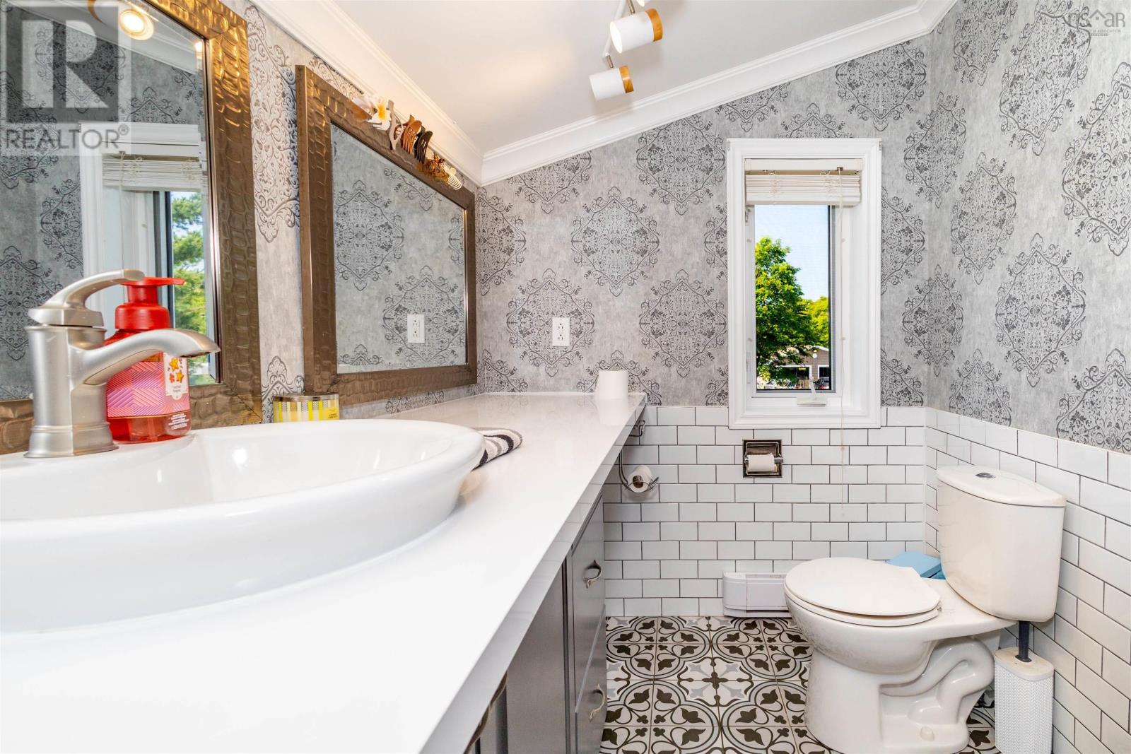 Property 26 of 40 of 56 Holic Avenue